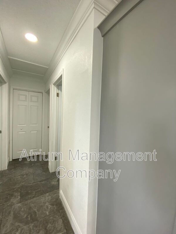 Building Photo - 1408 Patrick St