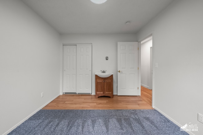 Building Photo - 4207 Hayes St