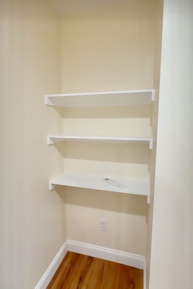 Building Photo - 159 N Canyon Blvd