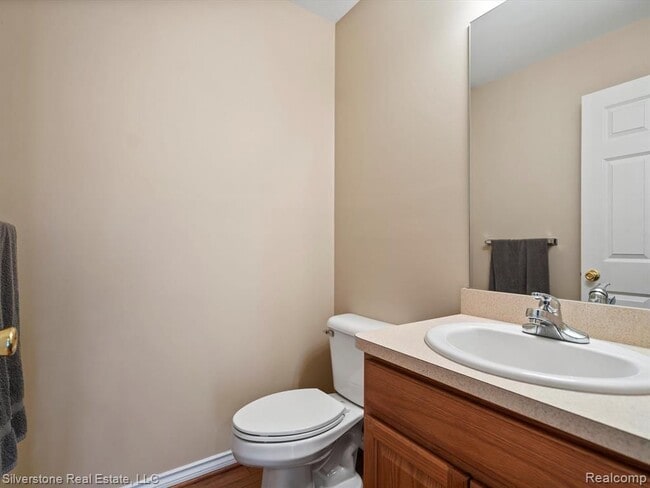 Building Photo - 3759 Alida Ave