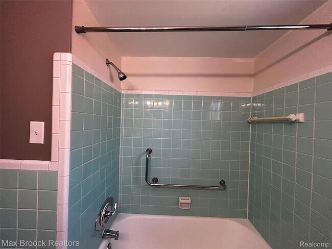Building Photo - 21307 Le Fever Ave