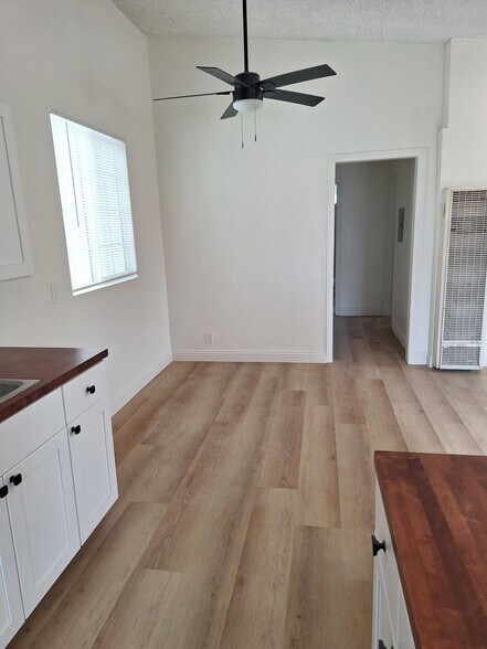 Building Photo - 10211 Crenshaw Blvd