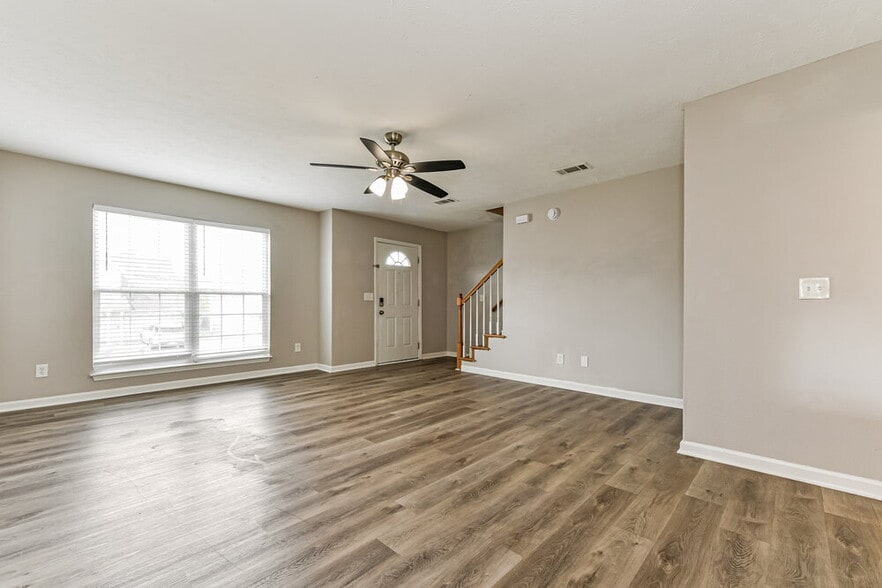 Building Photo - 1103 Phelissa Dr