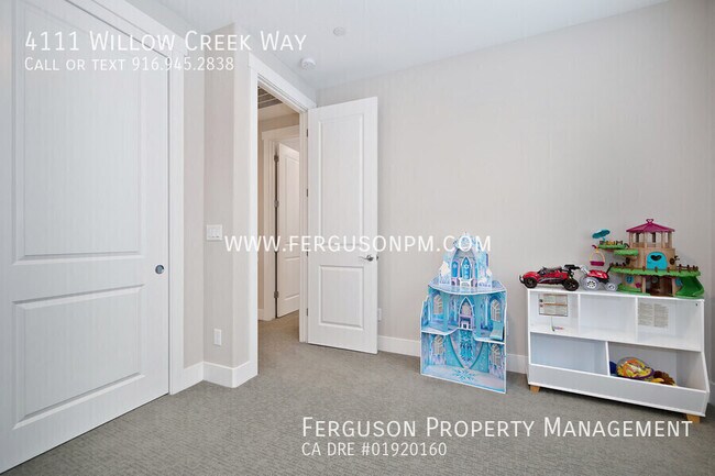 Building Photo - 4111 Willow Crk Wy