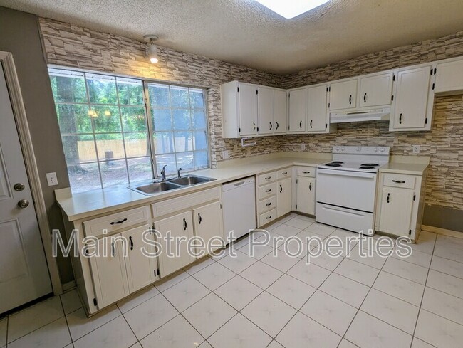 Building Photo - 3441 Jubilee Dr