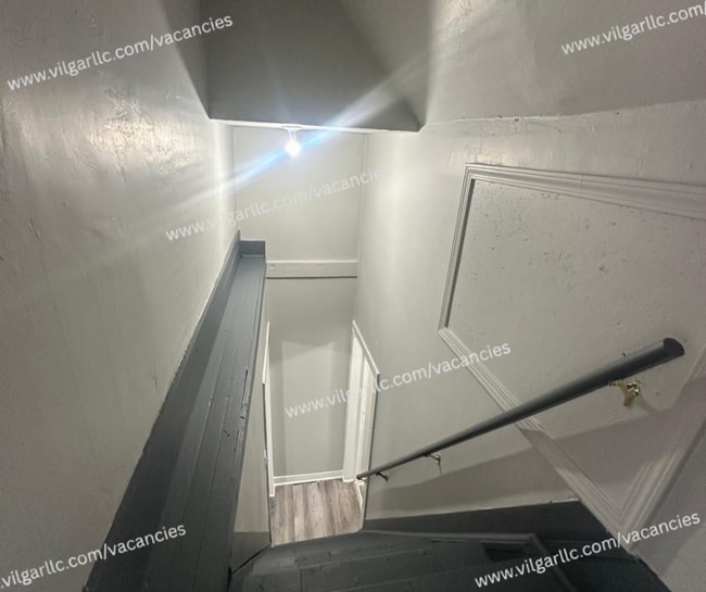 Building Photo - Step into comfort, convenience, and quality living in this conveniently designed 4-bedroom, 2-flo...