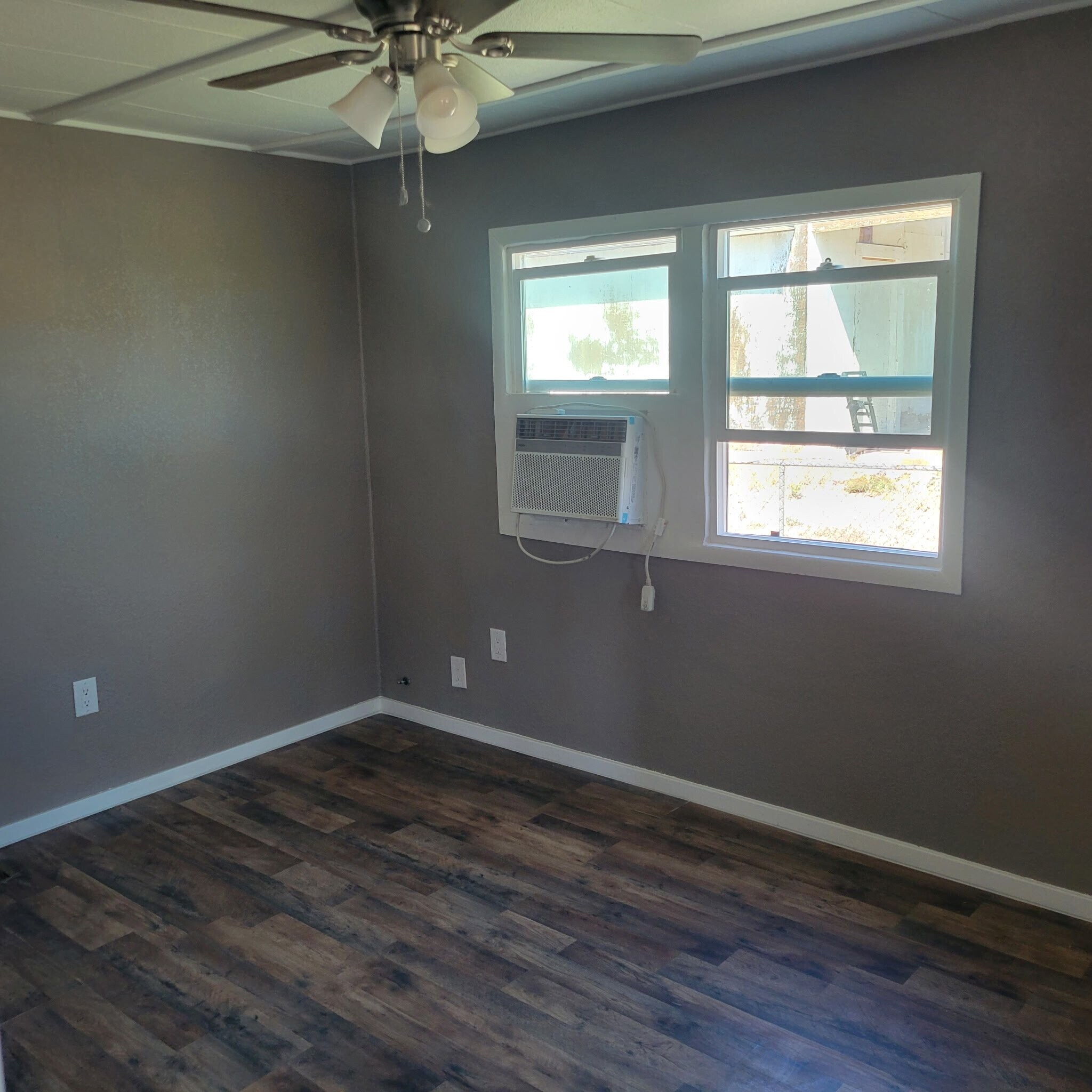 Building Photo - 4567 Calle Valle Vista