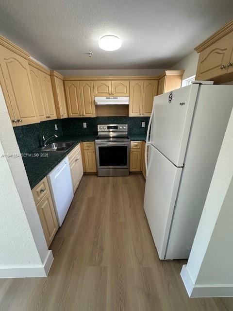 Building Photo - 1063 SW 2nd St