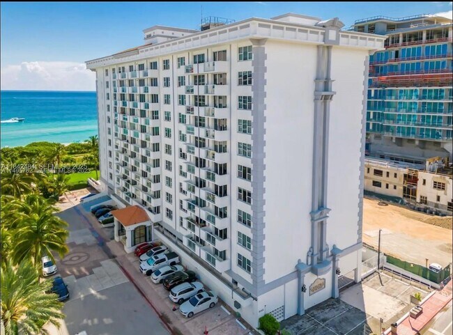 Building Photo - 9195 Collins Ave