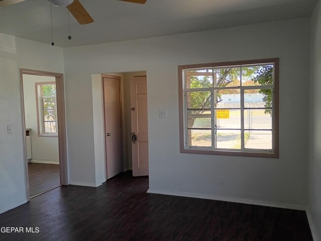 Building Photo - 4704 Clifton Ave