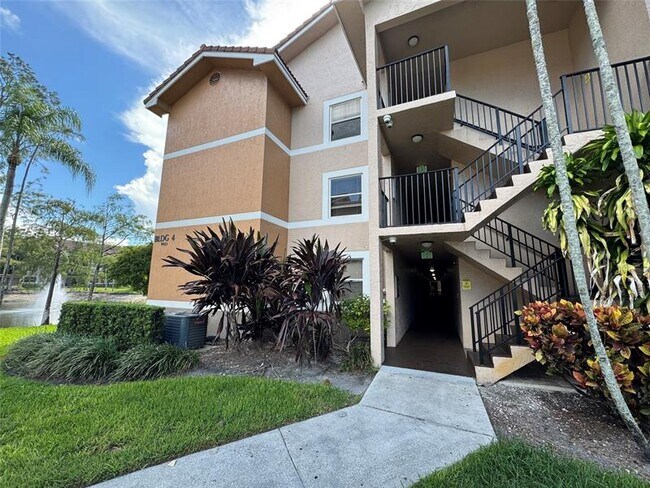 Building Photo - 9033 Wiles Rd