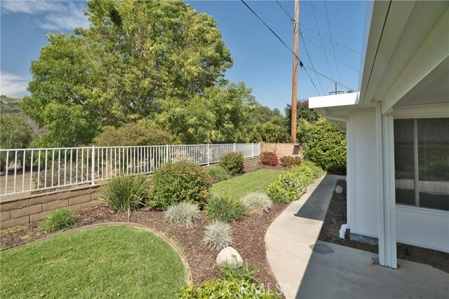 Building Photo - 1425 Arrow Wood Dr