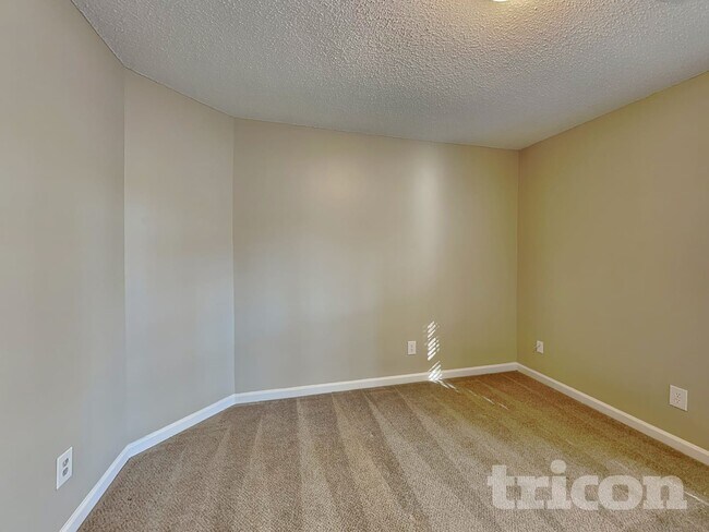 Building Photo - 1522 Mill Creek Rd