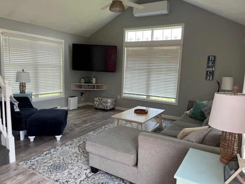 Building Photo - 116 Holden Rd