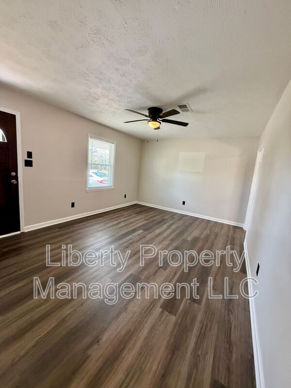 Building Photo - 5929 Spinner Rd