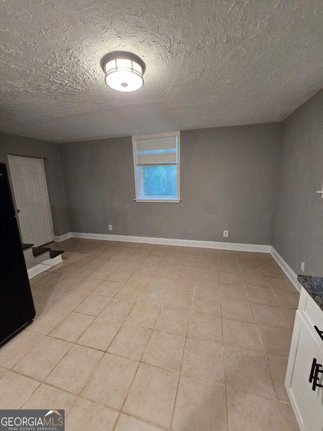 Building Photo - 2963 Redwine Rd