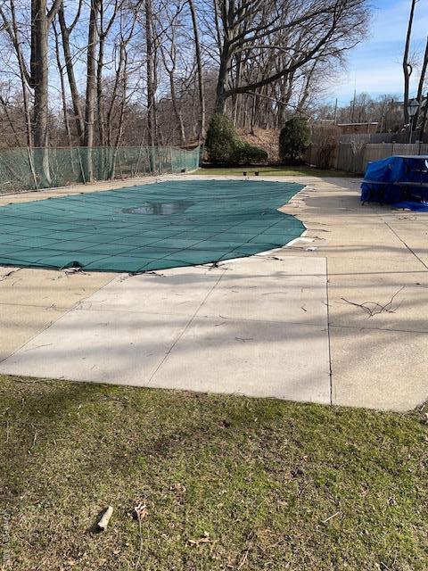 Building Photo - 2 Consulate Dr