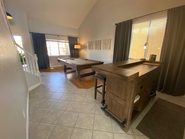 Building Photo - 4 Bedroom Home in Summerlin with Pool