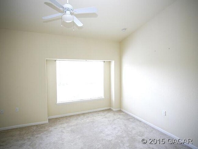 Building Photo - 5005 NW 43rd Ave