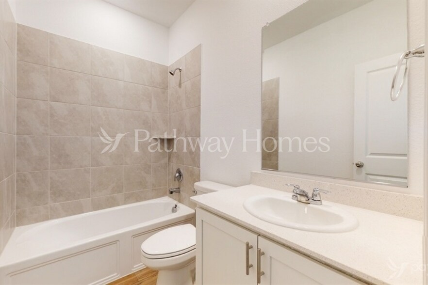 Building Photo - 944 Rusty Spur Ln