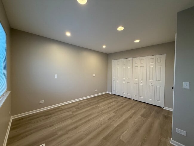 Building Photo - 1963 N Heritage Dr