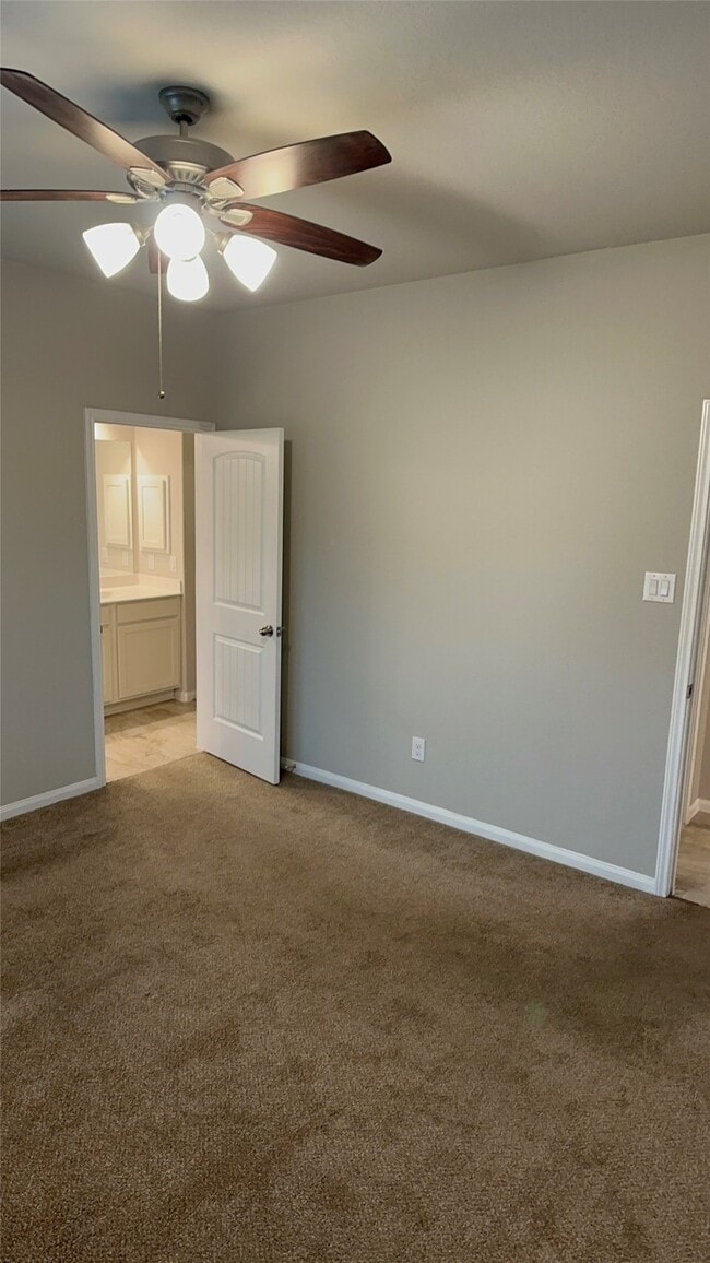 Building Photo - 13238 Enchanted Way Dr