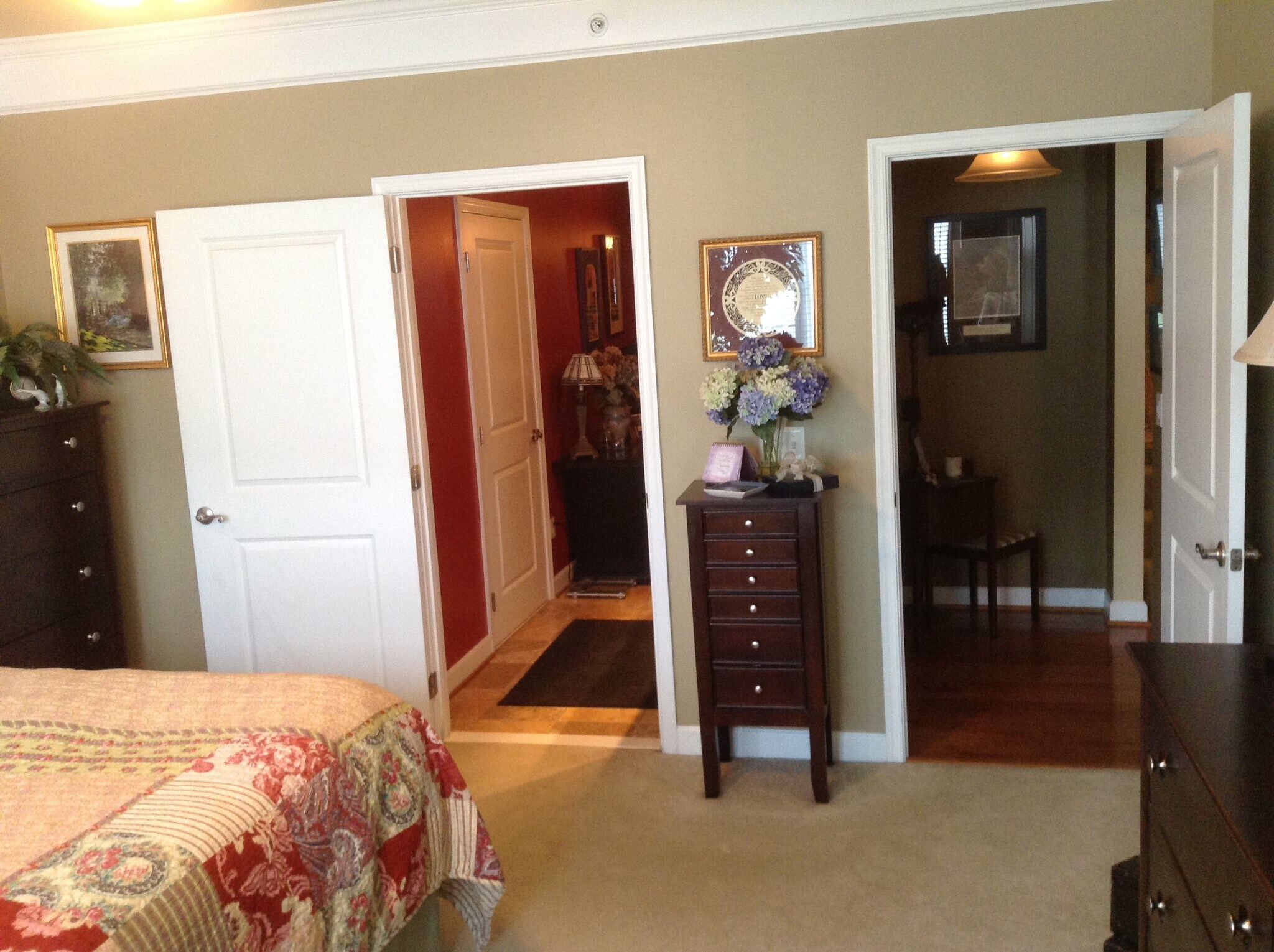Building Photo - 1518 Enyart Way