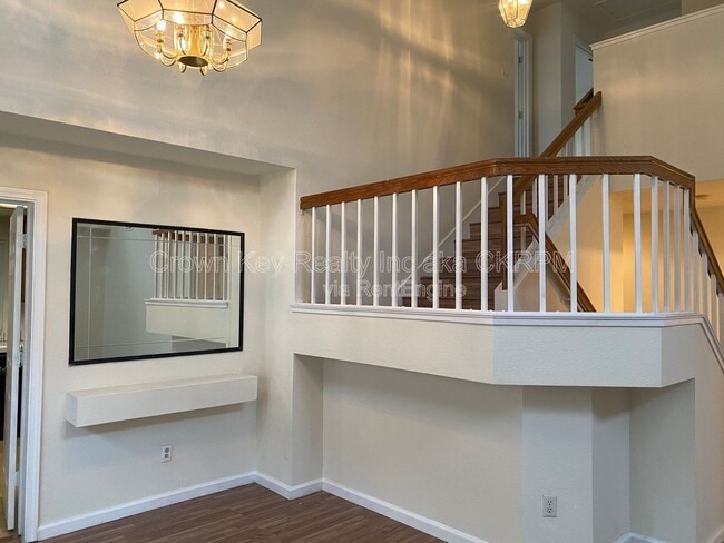 Building Photo - 960 Vallerand Rd