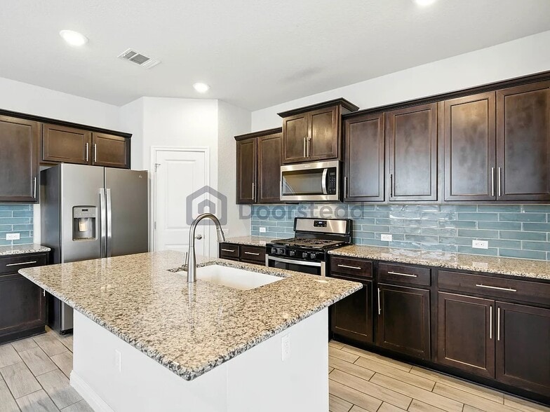Building Photo - 8207 Cottage Rose Dr