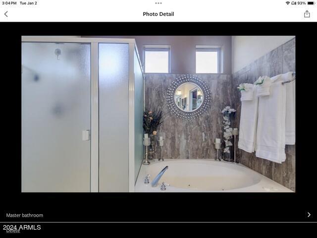 Building Photo - 3922 E Carson Rd