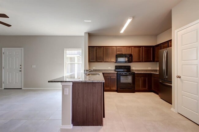 Building Photo - 1204 Garland Rd