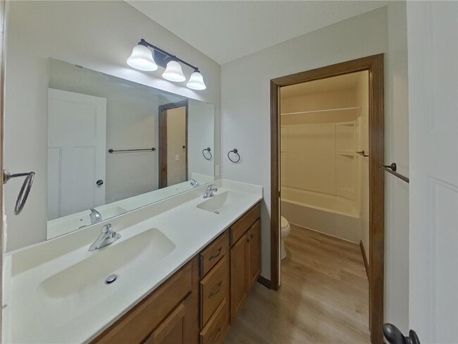 Building Photo - 1133 Rosemary Ln