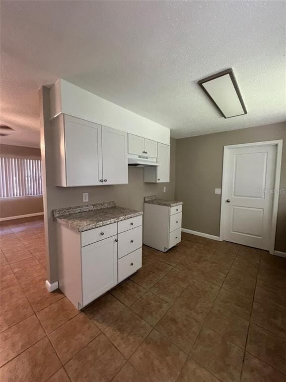 Building Photo - 3013 NE 25th Ct