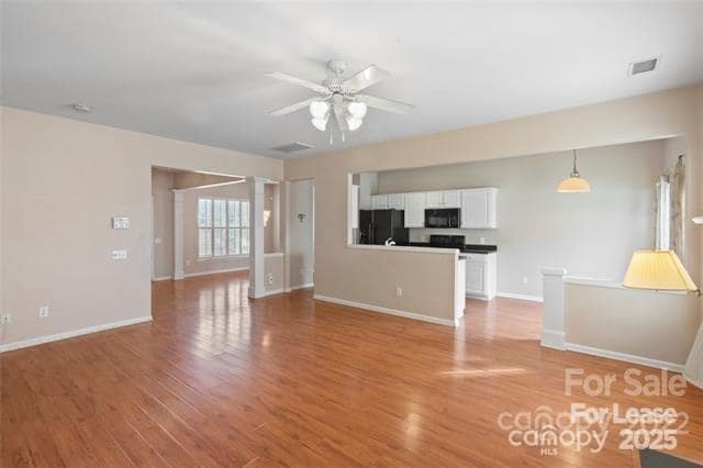 Building Photo - 8212 Gossomer Bay Dr