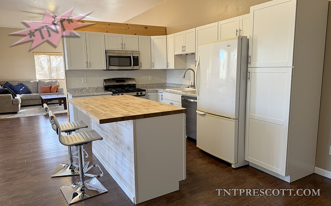 Building Photo - Home in Yavapai Hills HOA