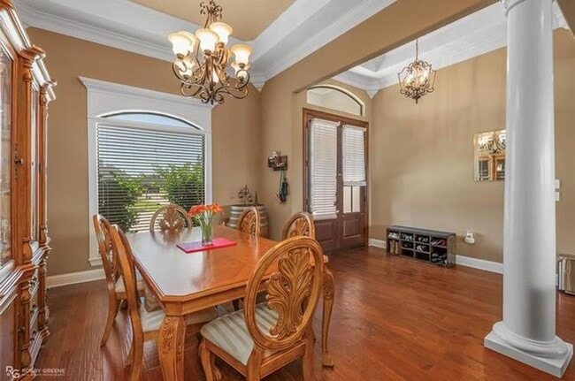 Building Photo - Gorgeous 4 Bedroom Home with Bonus Room in Bossier!