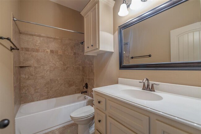 Building Photo - 12130 Brightwood Dr