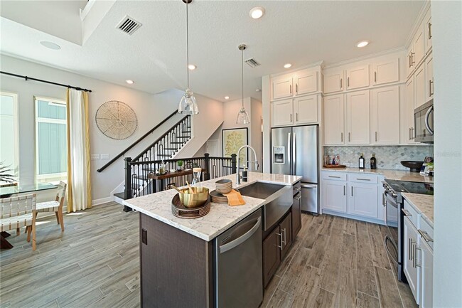 Building Photo - 2401 Ezzell Ct