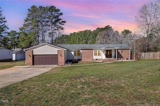 Building Photo - 18 5 Ponds Dr