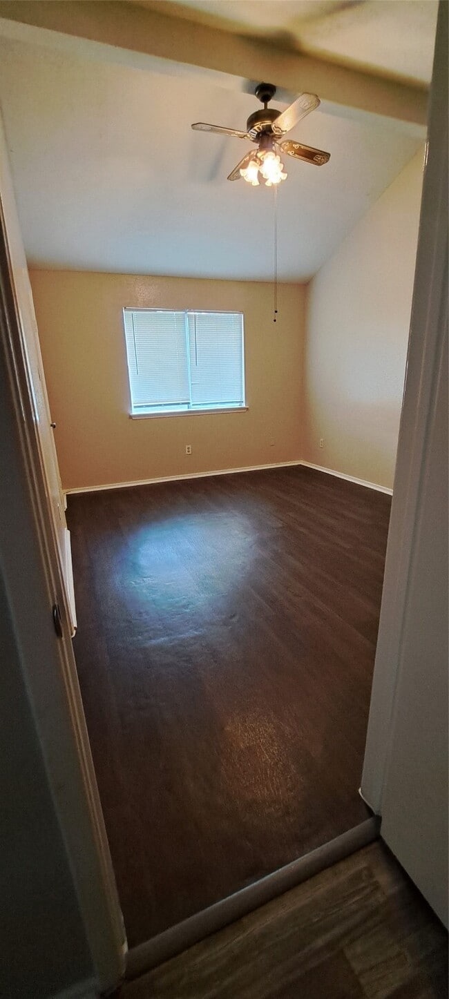 Building Photo - 2426 Spring Dusk Dr