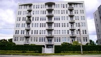 Building Photo - 1789 NE Miami Gardens Dr