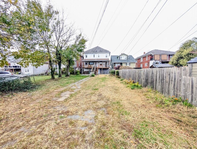 Building Photo - 416 Guilford Ave