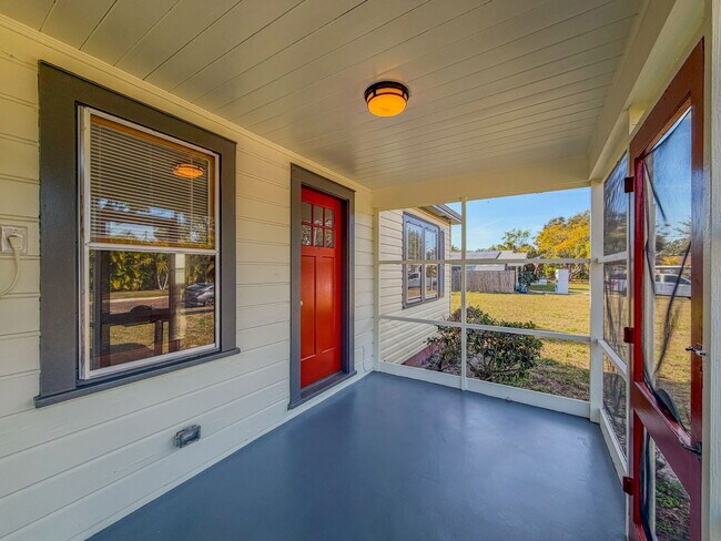 Building Photo - 3800 Dartmouth Ave N