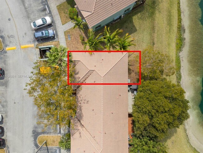 Building Photo - 2712 SE 15th Pl