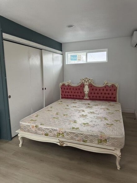 Building Photo - 301 W 1st St