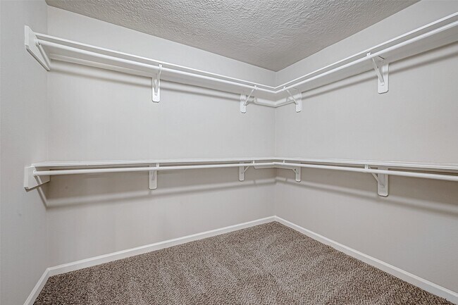 Building Photo - 3102 Glenn Lakes Ln