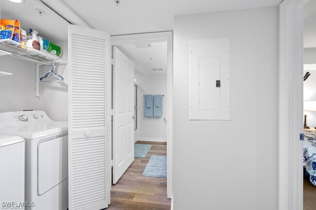 Building Photo - 21 Bluebill Ave