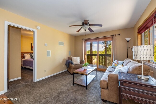 Building Photo - 2605 N Pinon Ridge Dr