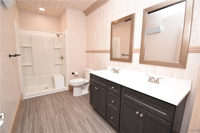 Building Photo - 152 Court St