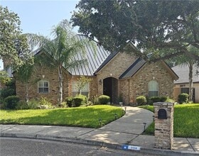 Building Photo - 24 Sequoia Dr
